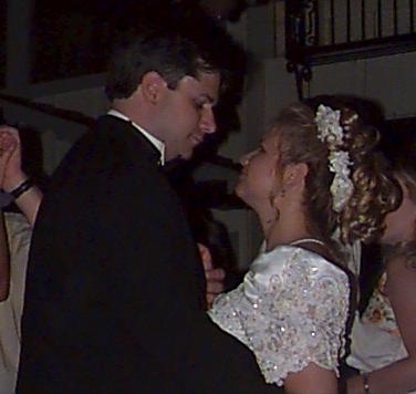 Dave and Tammy dancing up a Storm!